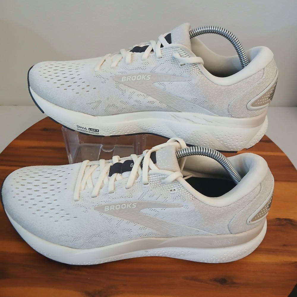 Brooks Ghost 16 Mens 11 White Running Shoes Sneakers 1104181D164